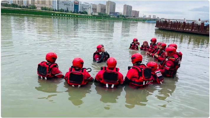 基層動態|防汛備戰期,練就水中&ldquo;蛟龍&rdquo;