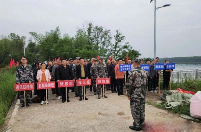 筑牢“安全堤”!常德桃花源開展防汛、地災(zāi)防治緊急避險(xiǎn)聯(lián)合演練